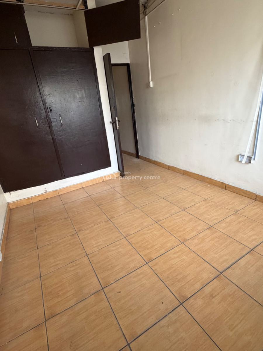 Four (4) Bedroom Office Space, Toyin Street, Ikeja, Lagos, Flat / Apartment for Rent