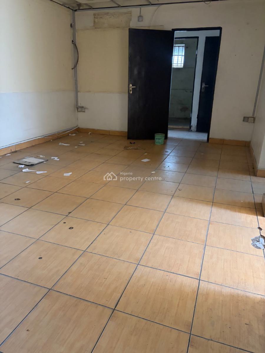 Four (4) Bedroom Office Space, Toyin Street, Ikeja, Lagos, Flat / Apartment for Rent