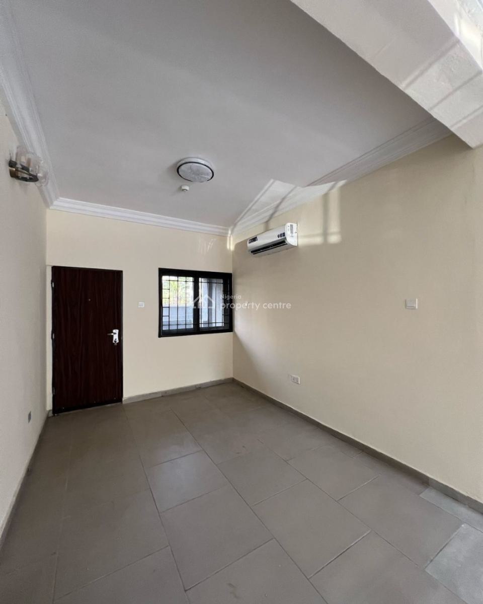 Luxury 3 Bedroom Apartment, Off Admiralty, Lekki Phase 1, Lekki, Lagos, Flat / Apartment for Rent