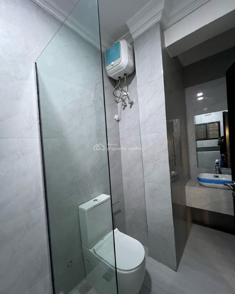 Luxury 3 Bedroom Apartment, Off Admiralty, Lekki Phase 1, Lekki, Lagos, Flat / Apartment for Rent