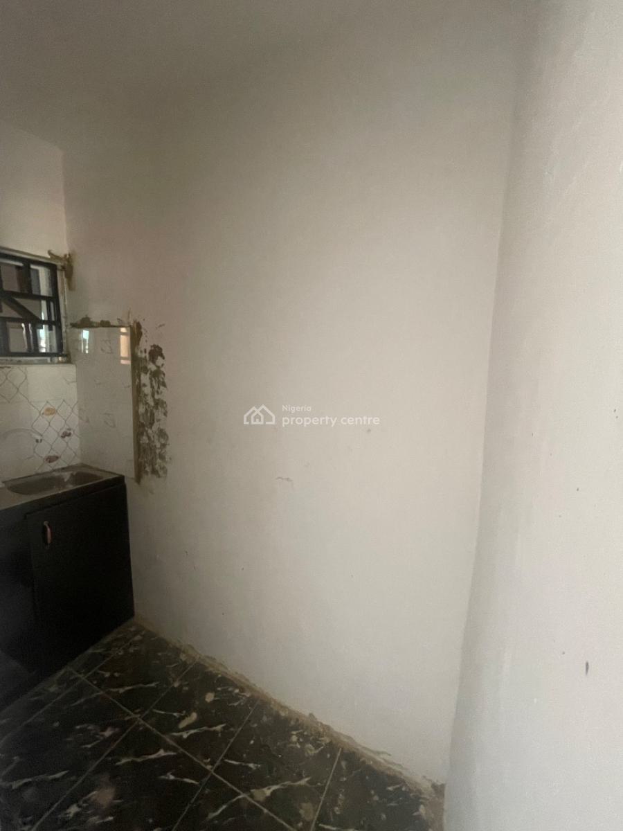 Newly Built Self Contain, Fola Agoro, Yaba, Lagos, Self Contain (single Rooms) for Rent