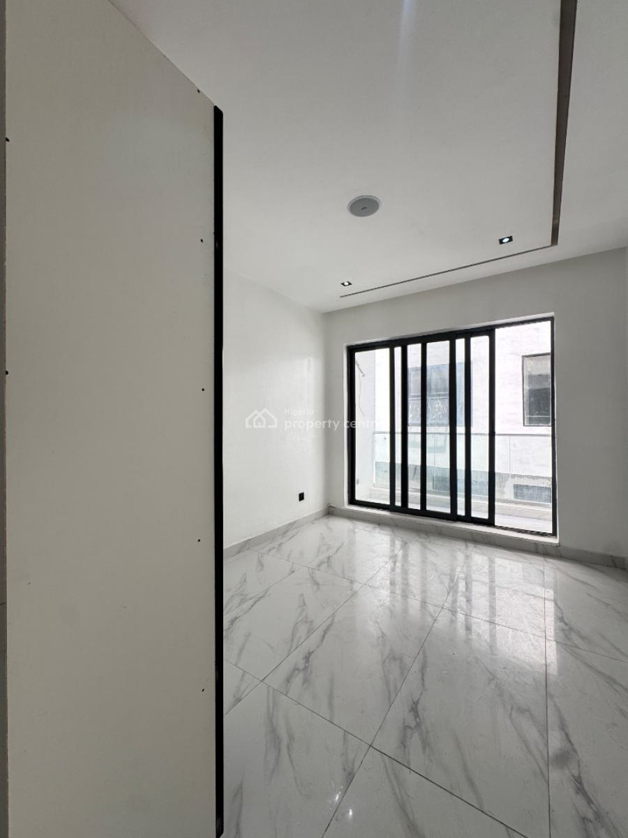 Luxury 2 Bedroom Apartment, Freedom Way, Lekki Phase 1, Lekki, Lagos, Flat / Apartment for Sale