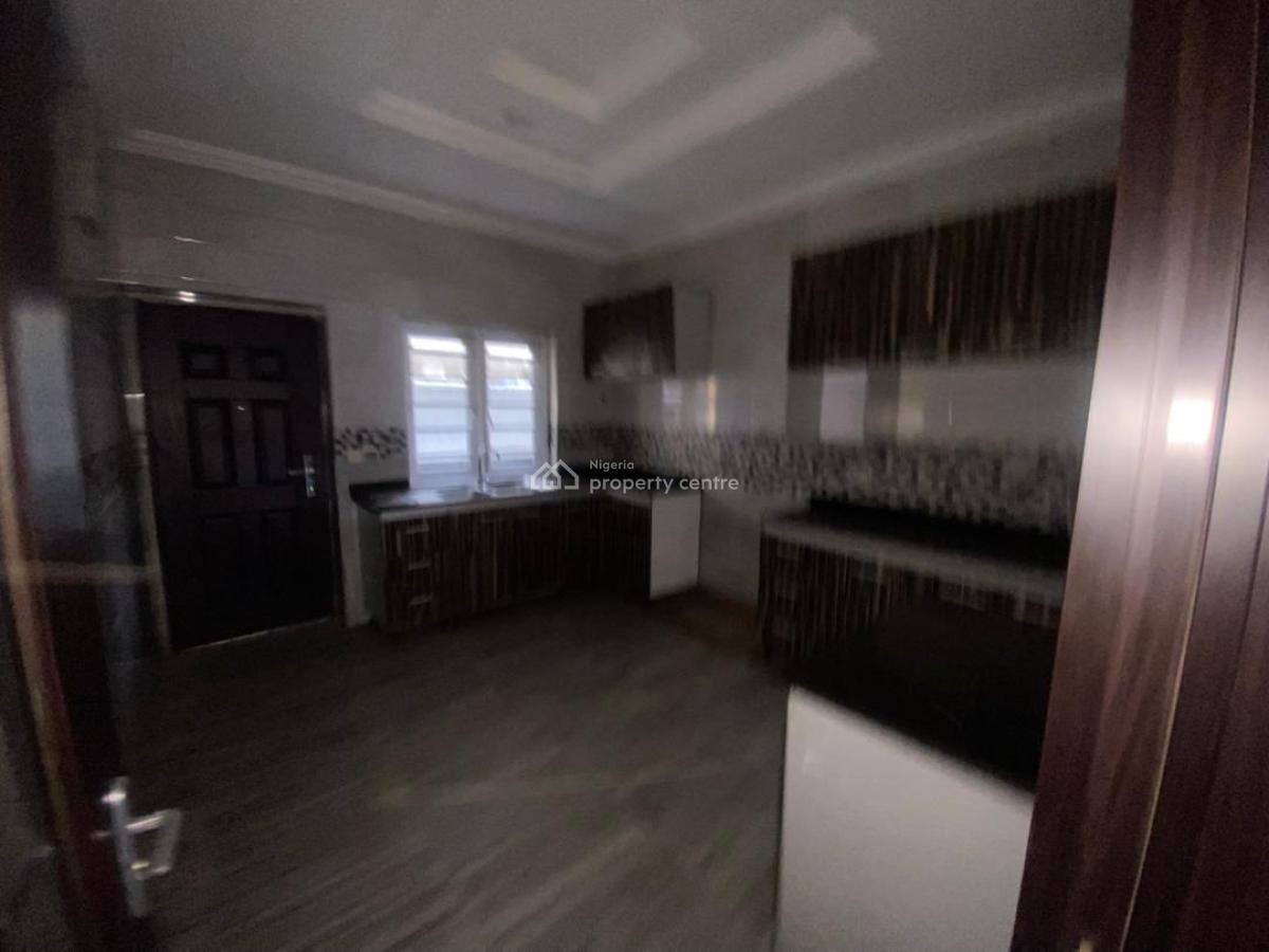Spacious 3-bedroom Flat, Ikeja Gra, Ikeja, Lagos, Flat / Apartment for Rent