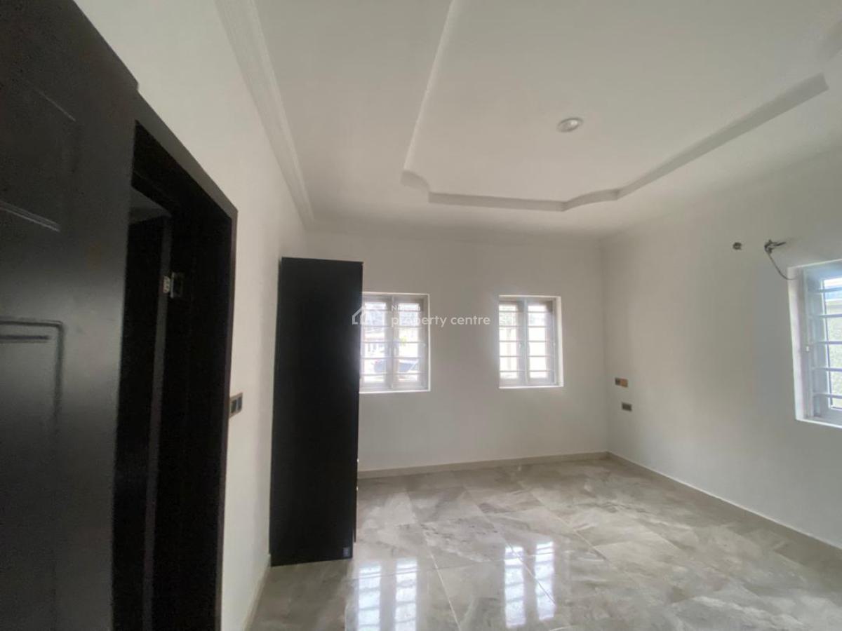Spacious 3 Bedrooms Flat, Ikeja Gra, Ikeja, Lagos, Flat / Apartment for Rent