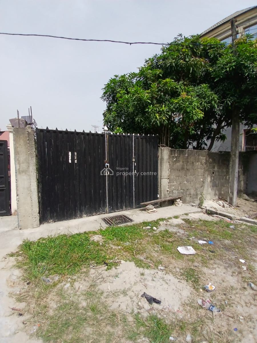 Land Measuring 330sqm with Bungalow, Ado Road, Ajah, Lagos, Detached Bungalow for Sale