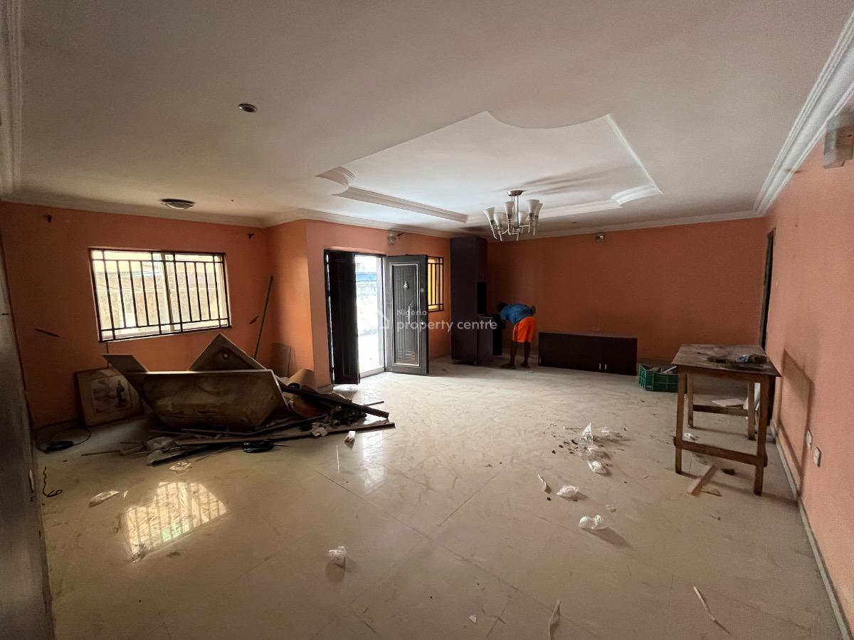 Spacious 3 Bedroom Flat, Ilasan, Ikate, Lekki, Lagos, Flat / Apartment for Rent