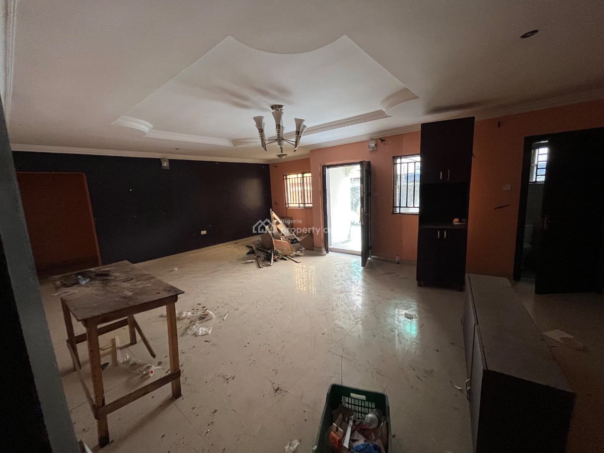 Spacious 3 Bedroom Flat, Ilasan, Ikate, Lekki, Lagos, Flat / Apartment for Rent