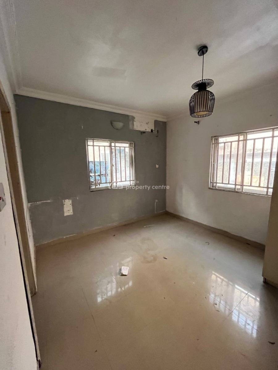 Spacious 3 Bedroom Flat, Ilasan, Ikate, Lekki, Lagos, Flat / Apartment for Rent
