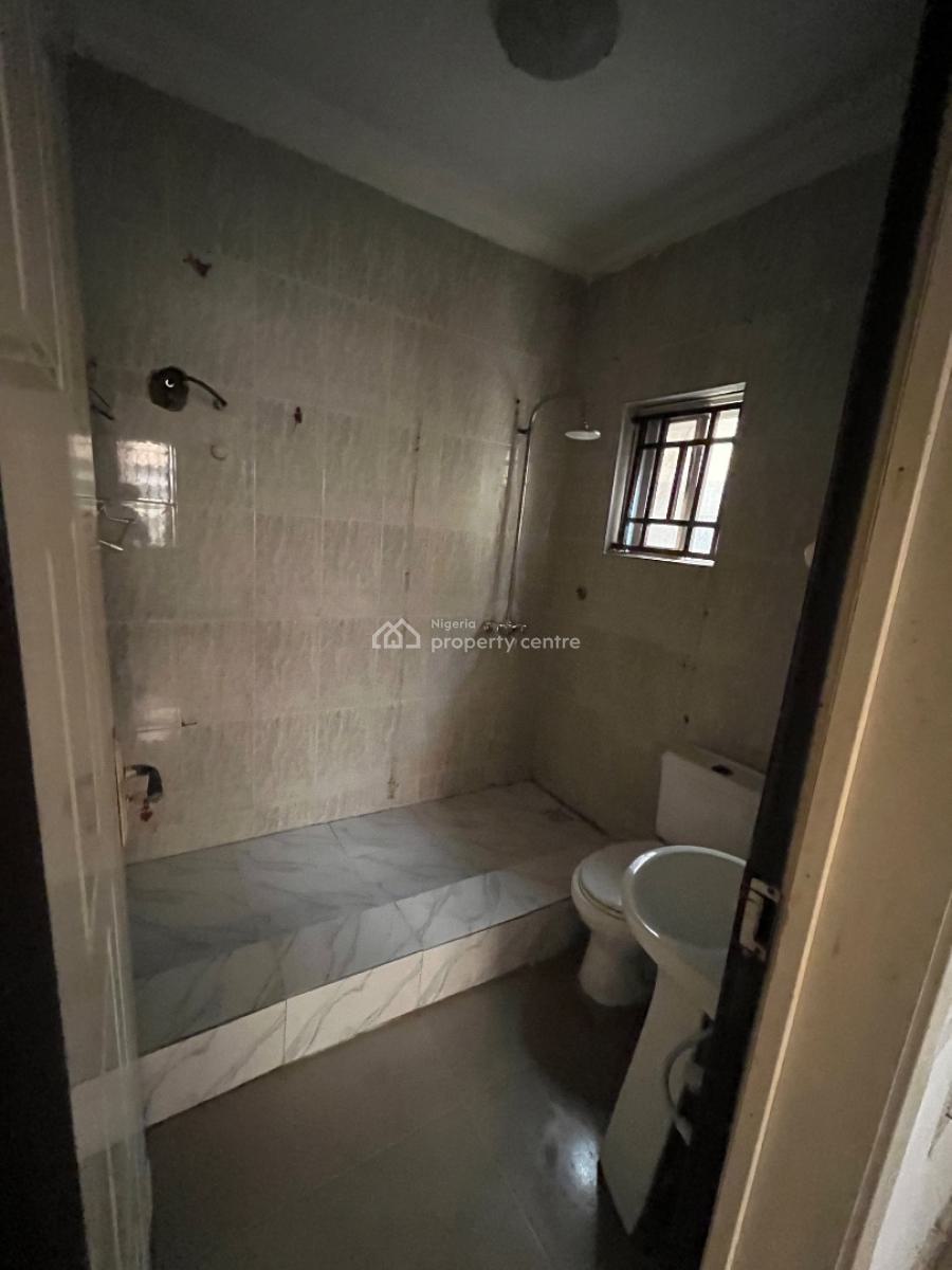 Spacious 3 Bedroom Flat, Ilasan, Ikate, Lekki, Lagos, Flat / Apartment for Rent