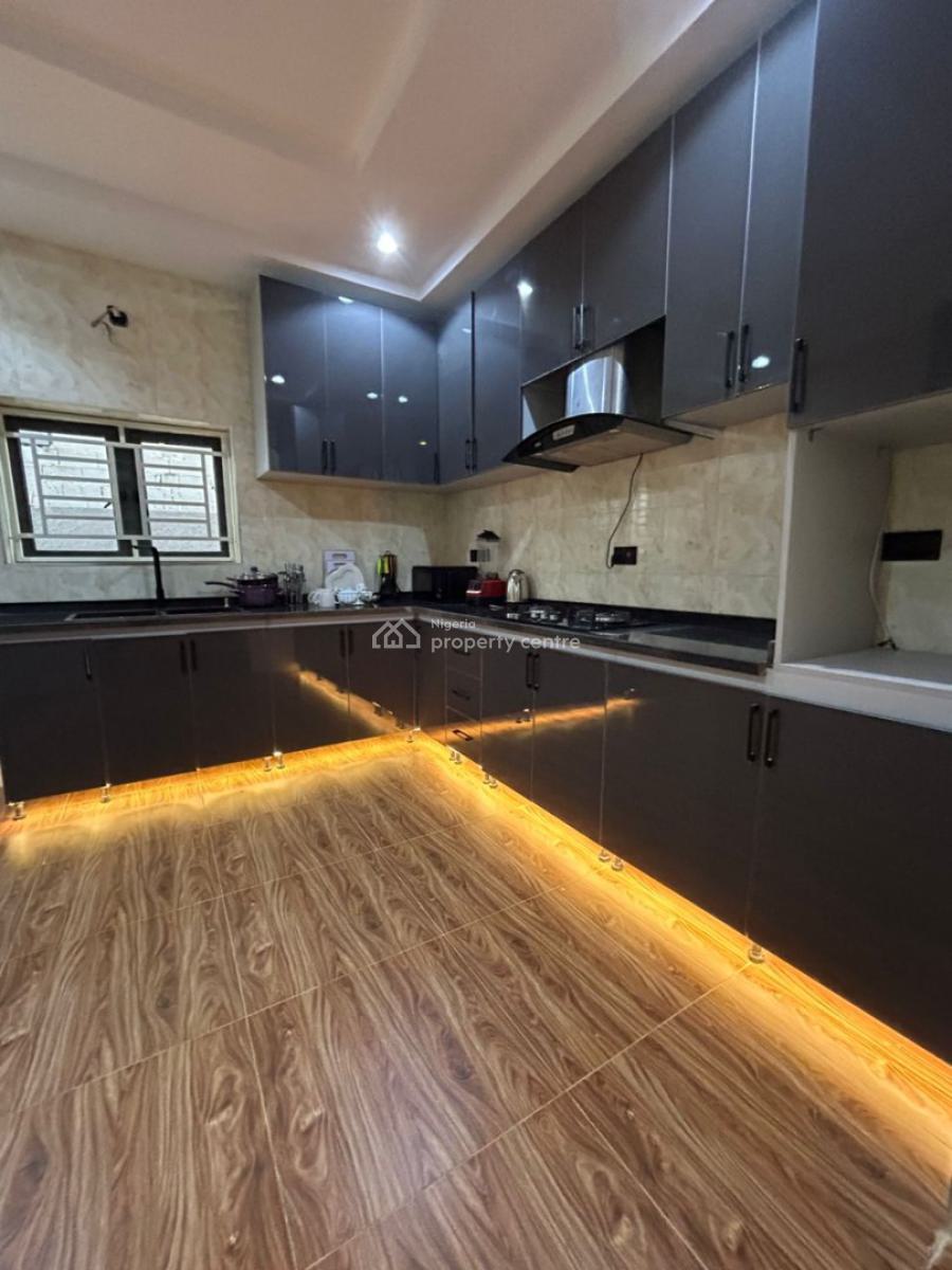 Beautifully Furnished 4 Bedrooms Duplex Long/short Stay, Guzape District, Abuja, Flat / Apartment Short Let