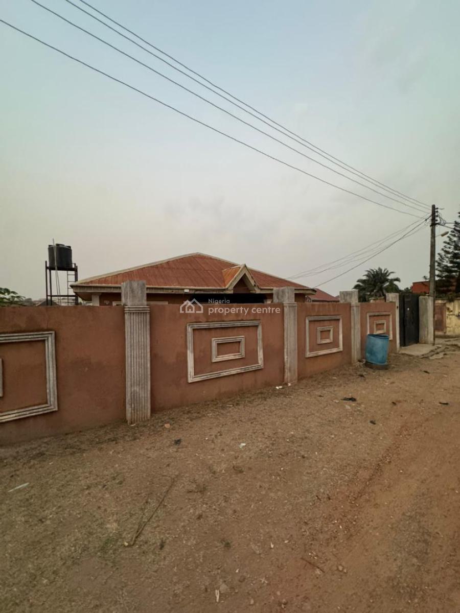 Twin Flat of 2 Bedroom, Omolayo Estate, Ibadan, Oyo, Block of Flats for Sale