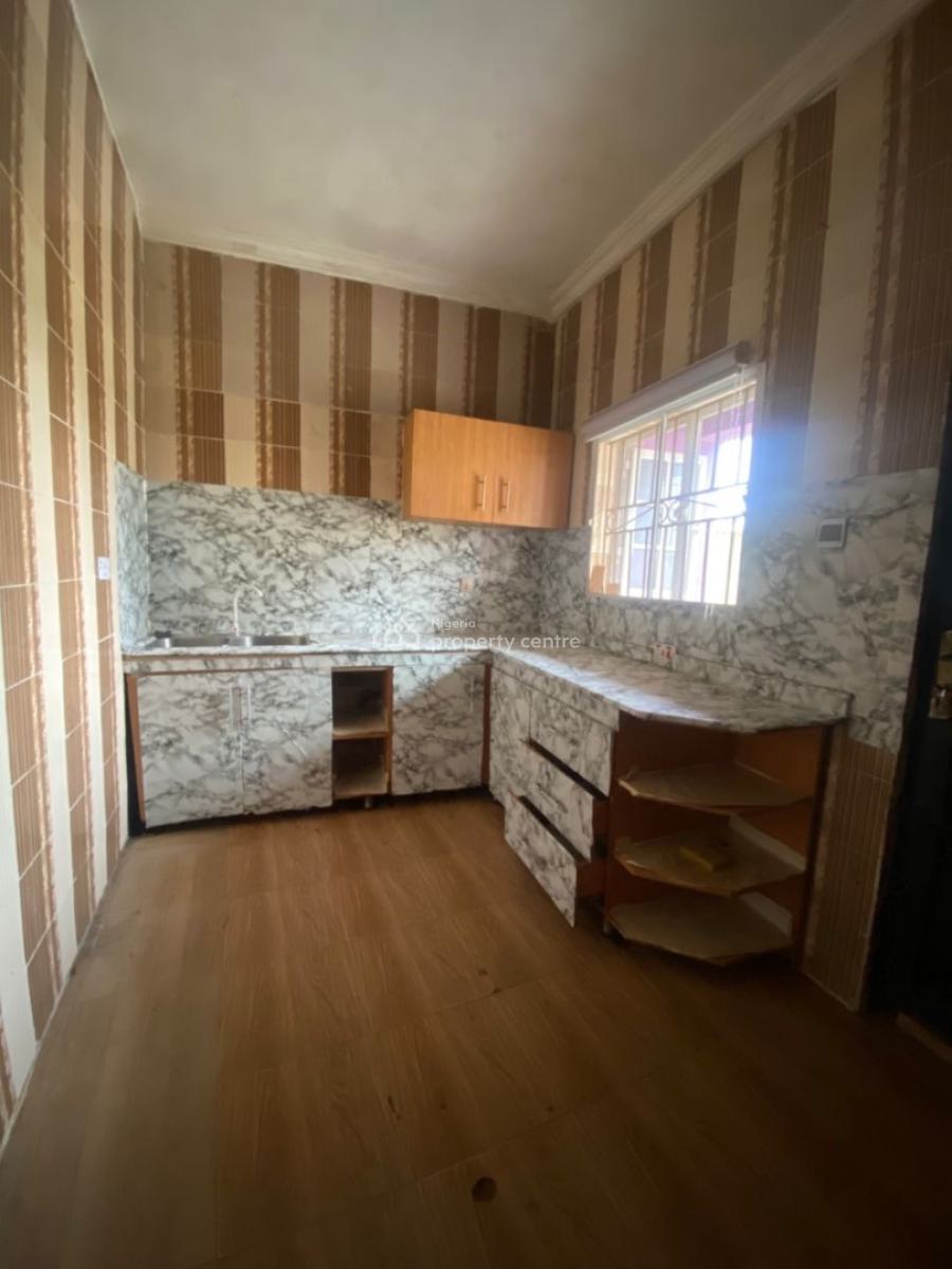 Standard 2 Bedroom Apartment with Excellent Facilities, Lekki Scheme 2, Ogombo, Ajah, Lagos, Flat / Apartment for Rent