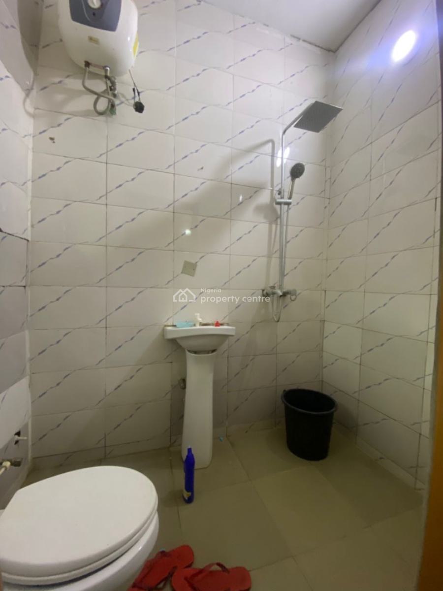 Standard 2 Bedroom Apartment with Excellent Facilities, Lekki Scheme 2, Ogombo, Ajah, Lagos, Flat / Apartment for Rent