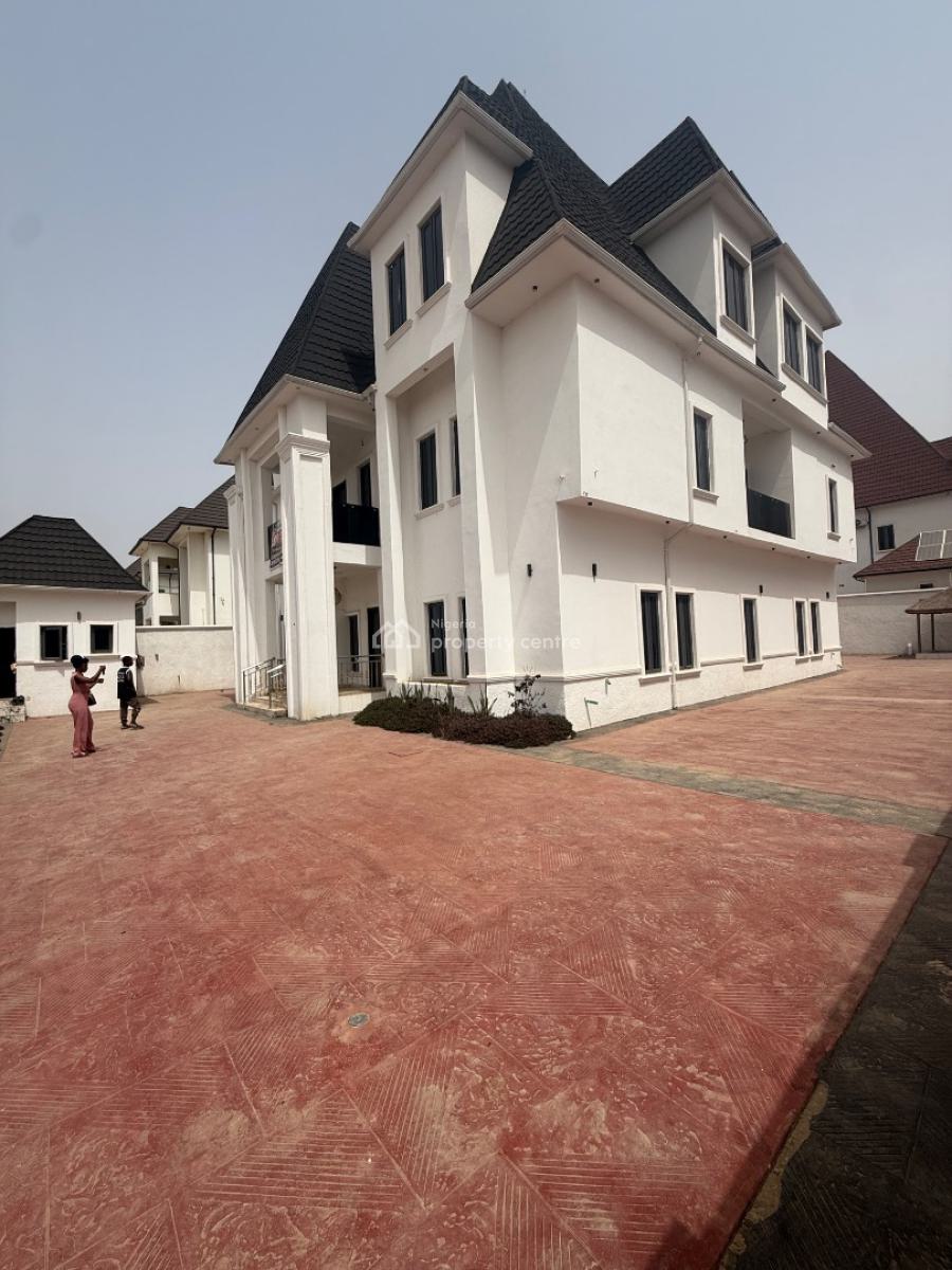 7bedroom Detached Duplex  +2 Bq, Karsana, Karsana, Abuja, Detached Duplex for Sale