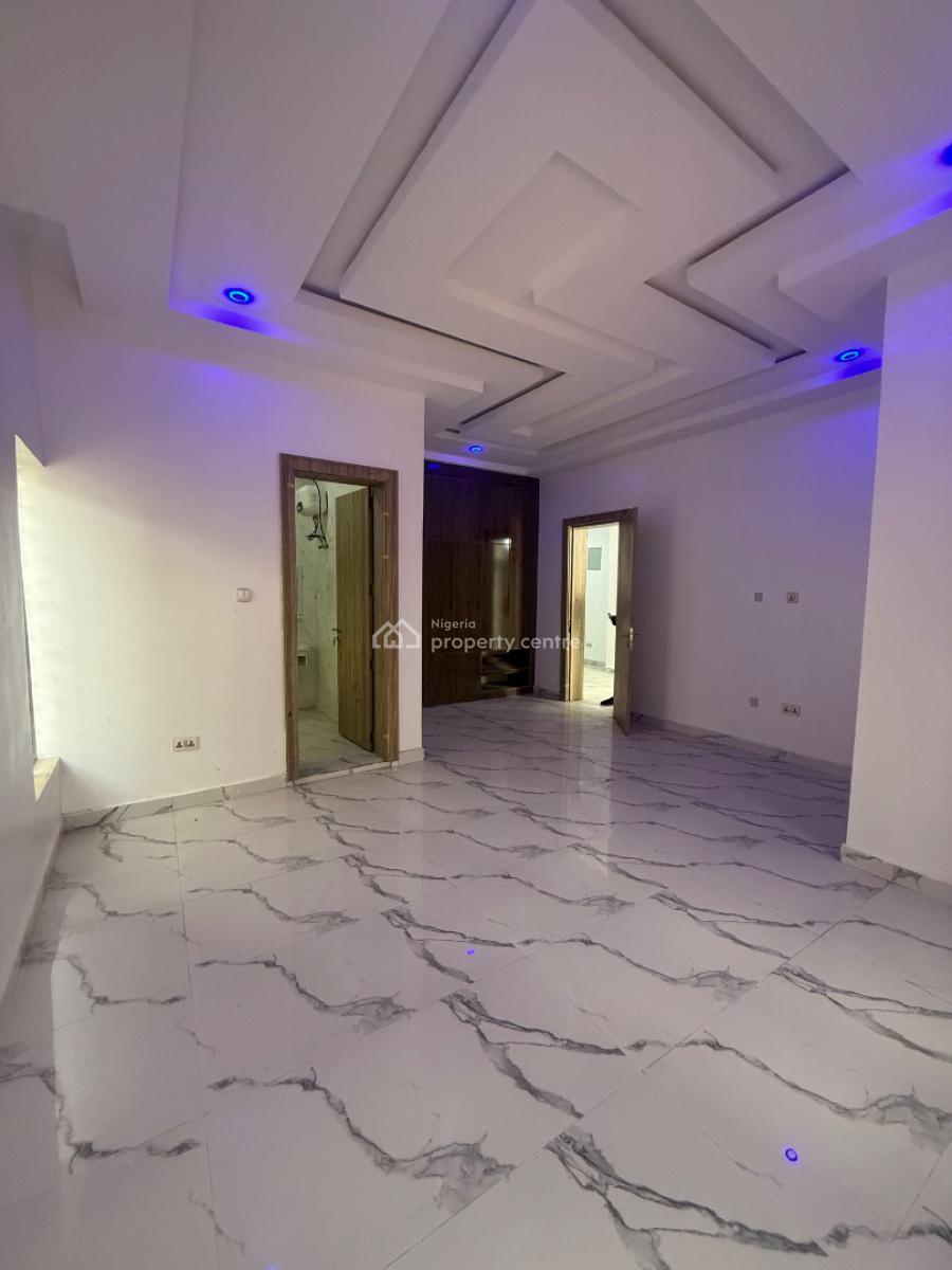 7bedroom Detached Duplex  +2 Bq, Karsana, Karsana, Abuja, Detached Duplex for Sale