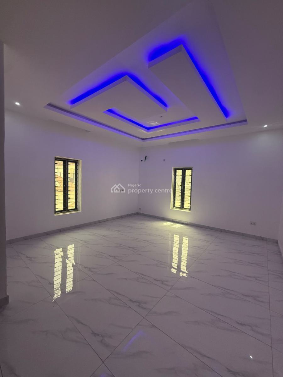 7bedroom Detached Duplex  +2 Bq, Karsana, Karsana, Abuja, Detached Duplex for Sale