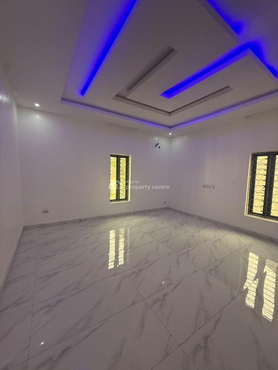 7bedroom Detached Duplex  +2 Bq, Karsana, Karsana, Abuja, Detached Duplex for Sale