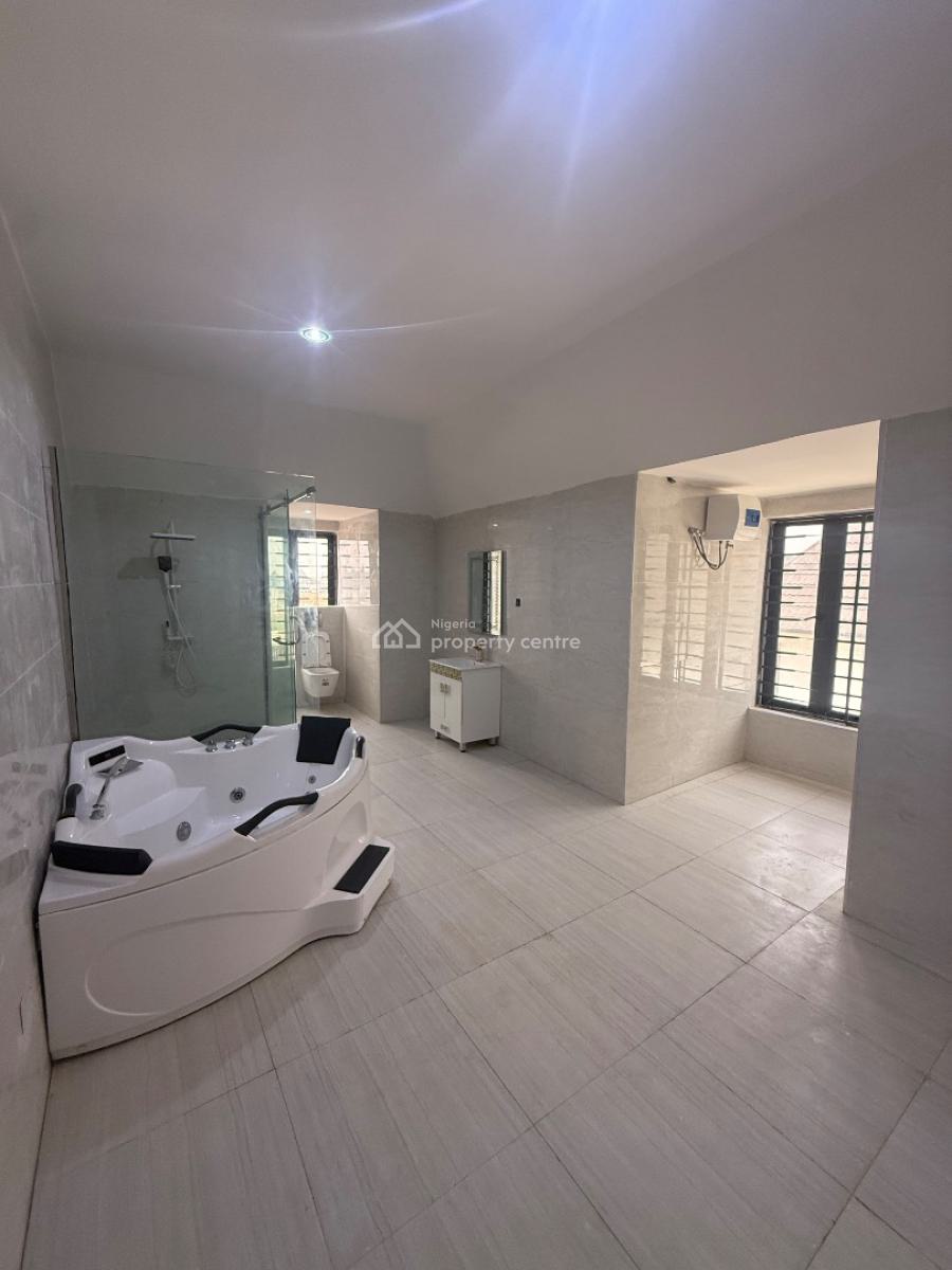 7bedroom Detached Duplex  +2 Bq, Karsana, Karsana, Abuja, Detached Duplex for Sale