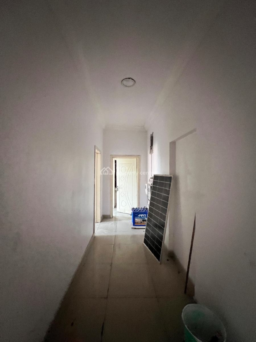 Spacious 2 Bedroom Apartment, Lekki Phase 1, Lekki, Lagos, Flat / Apartment for Rent