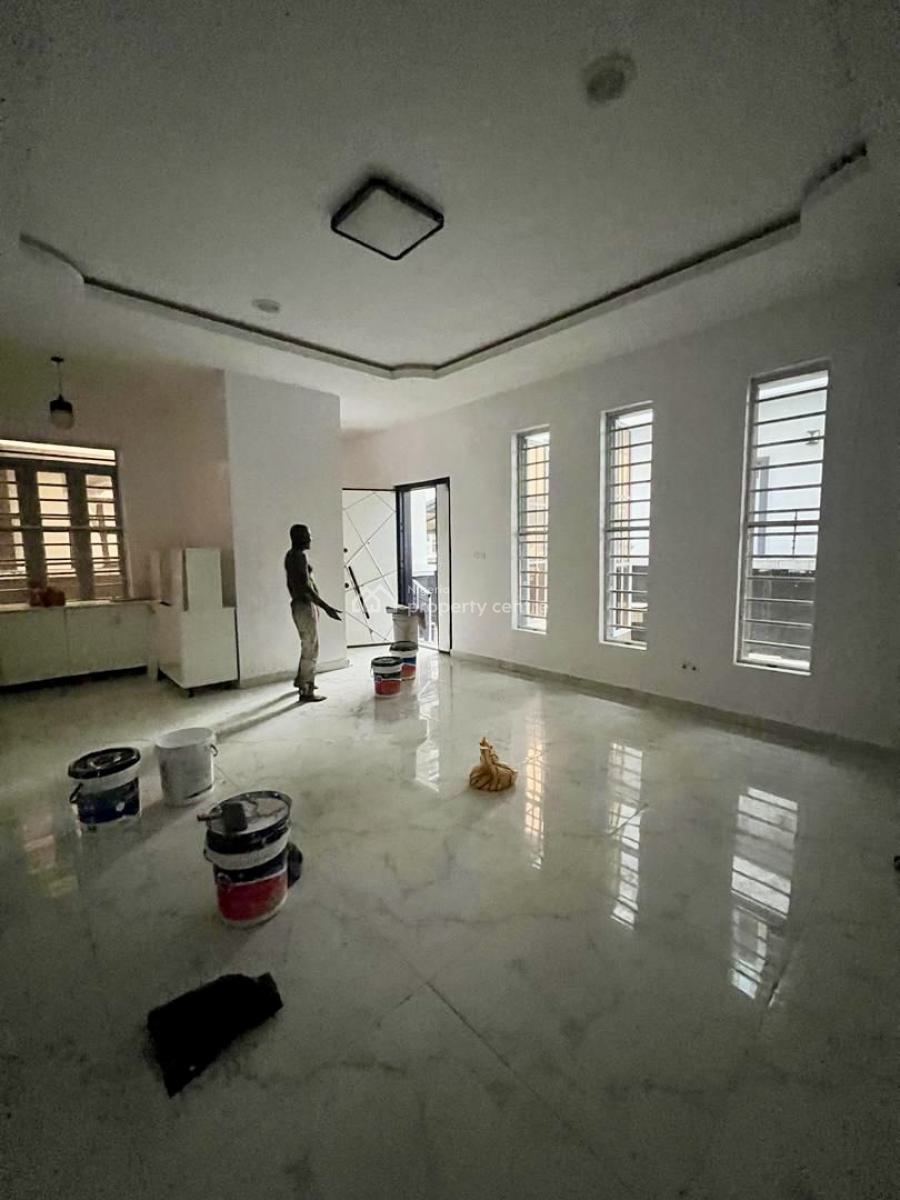 Spacious 4-bedroom Semi-detached Duplex with Bq, Ikota, Lekki, Lagos, Semi-detached Duplex for Rent