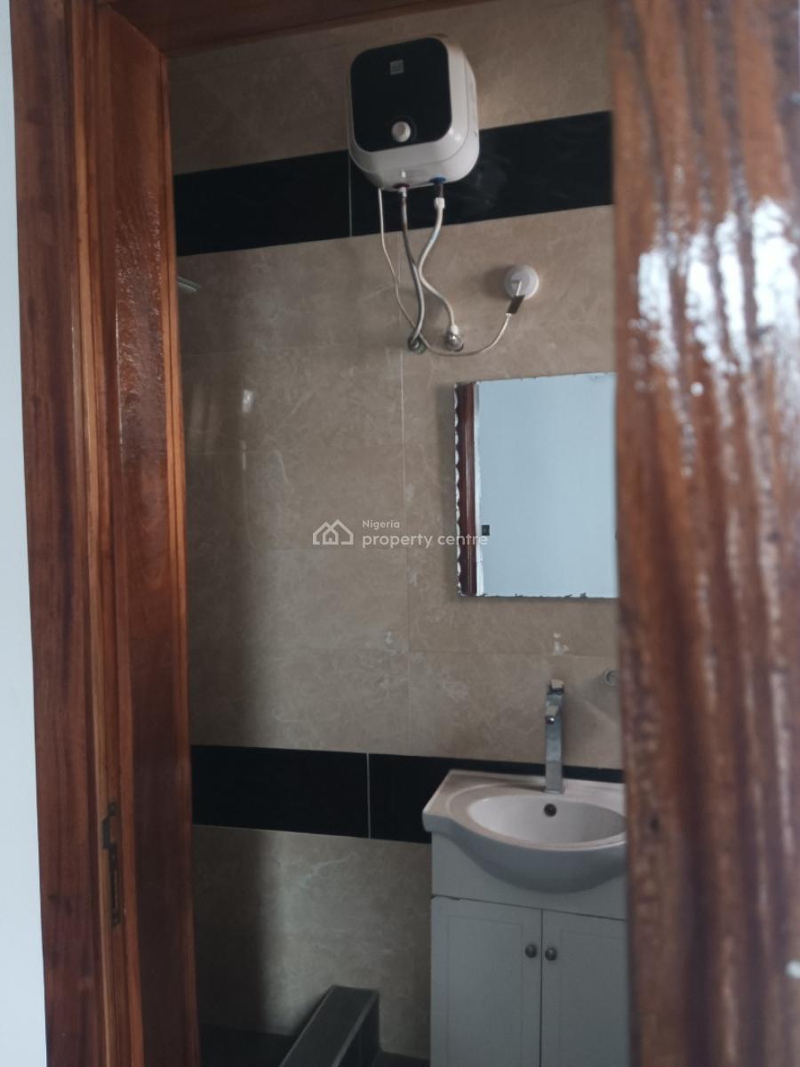 Luxury Built 5 Bedroom Detached Duplex, 2 Bedroom Bq on 648sqm, Exxonmobil Cooperative Estate (chaplain Court),ogombo Road, Ajah, Lagos, Detached Duplex for Sale