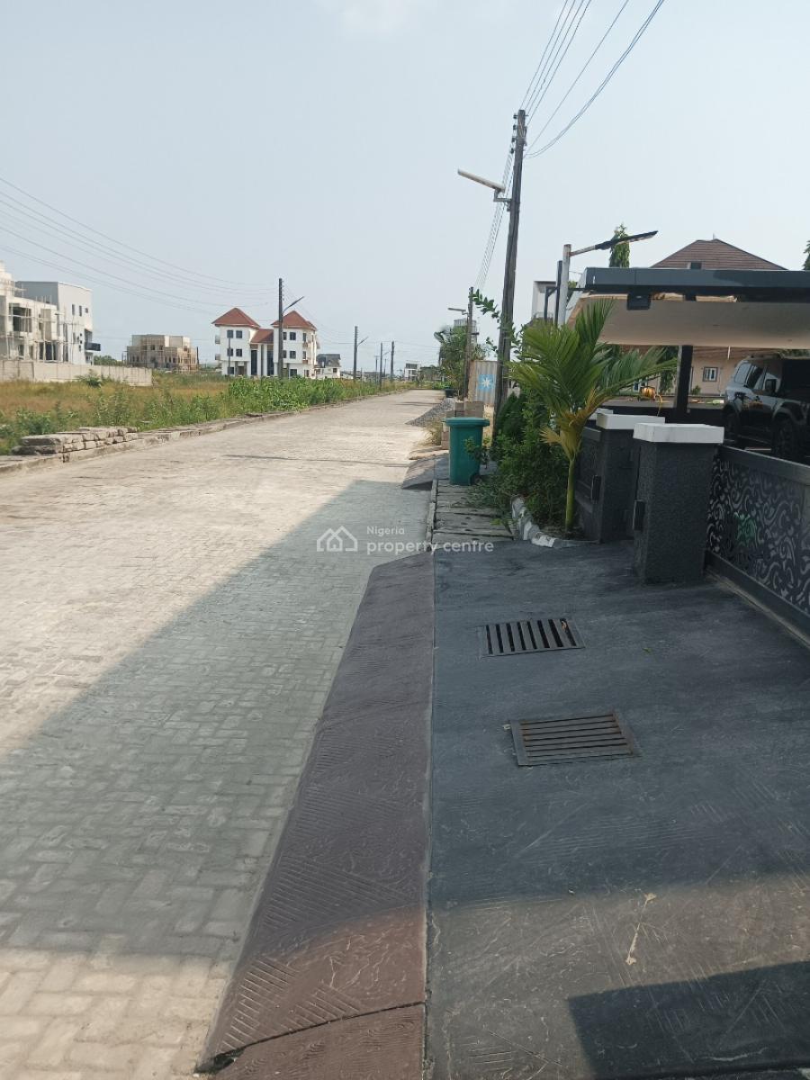 Luxury Built 5 Bedroom Detached Duplex, 2 Bedroom Bq on 648sqm, Exxonmobil Cooperative Estate (chaplain Court),ogombo Road, Ajah, Lagos, Detached Duplex for Sale