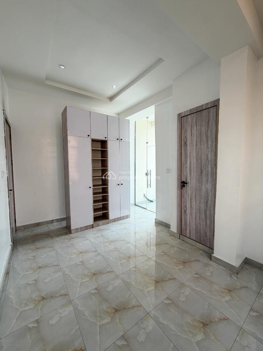 Lovely 2 Bedroom Apartment, Chevron Toll Gate, Lekki, Lagos, Block of Flats for Sale