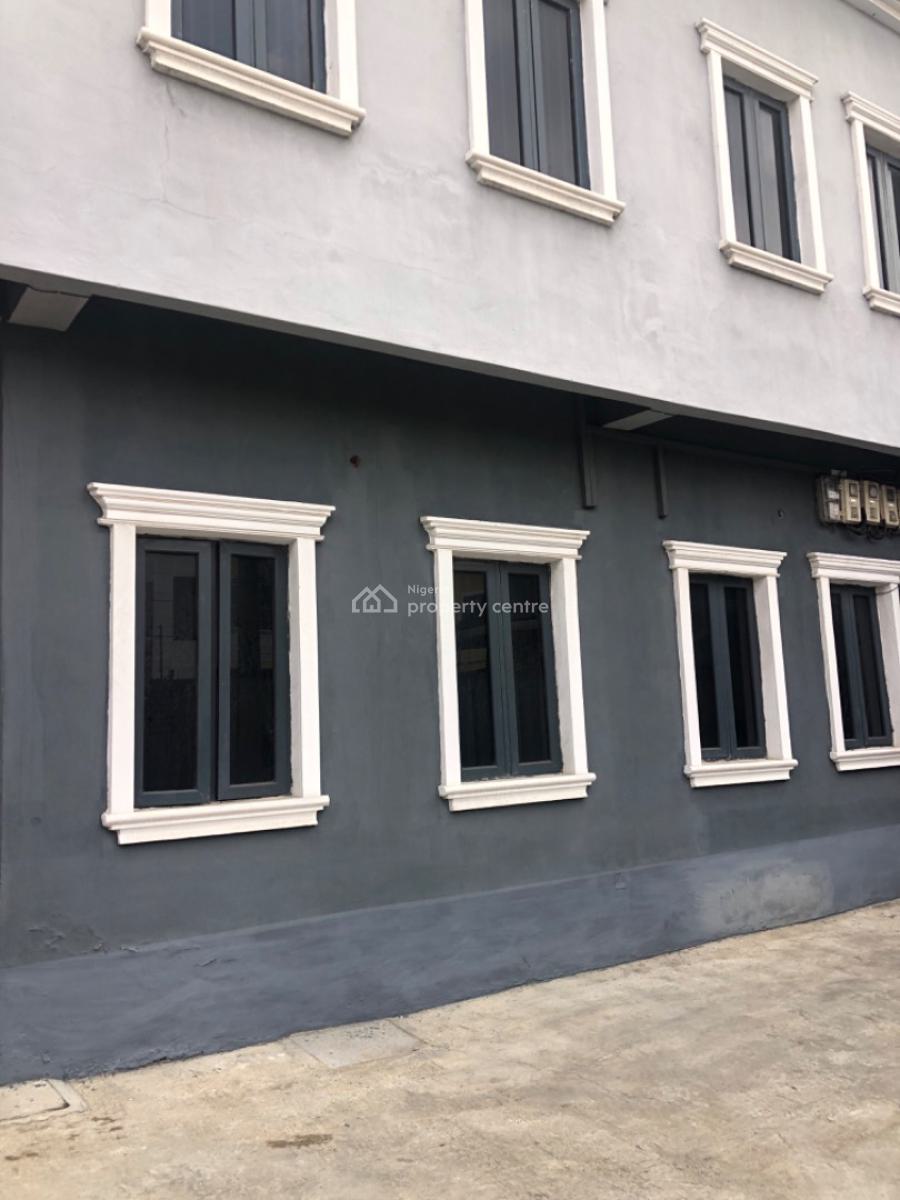Executive 2 Bedroom Flat, Falolu Street, Ogunlana, Surulere, Lagos, House for Rent