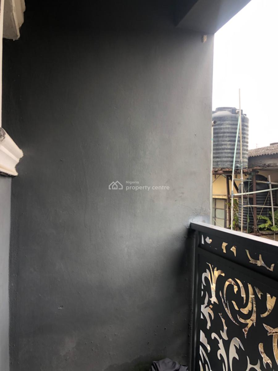 Executive 2 Bedroom Flat, Falolu Street, Ogunlana, Surulere, Lagos, House for Rent