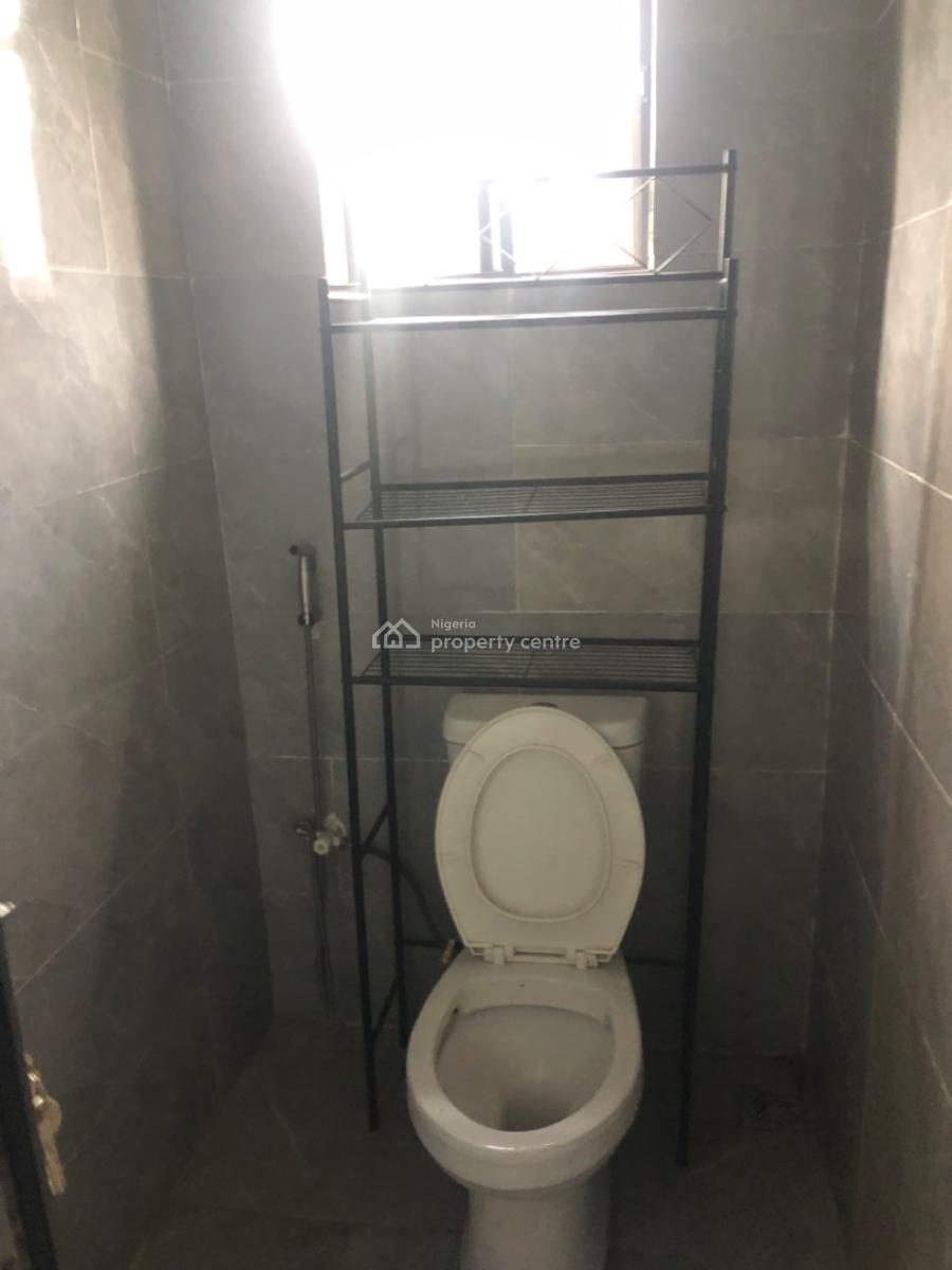 Executive 2 Bedroom Flat, Falolu Street, Ogunlana, Surulere, Lagos, House for Rent