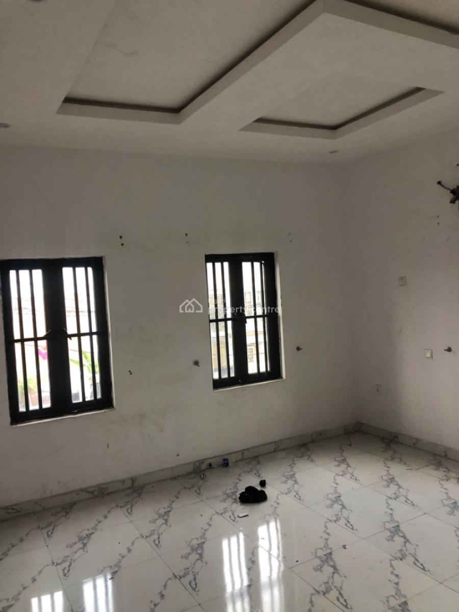 Executive 2 Bedroom Flat, Falolu Street, Ogunlana, Surulere, Lagos, House for Rent