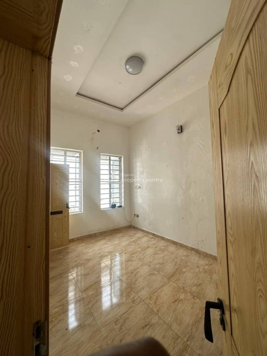 Exquisite Semi Master Bedroom, Orchid, Lekki Phase 2, Lekki, Lagos, Flat / Apartment for Rent
