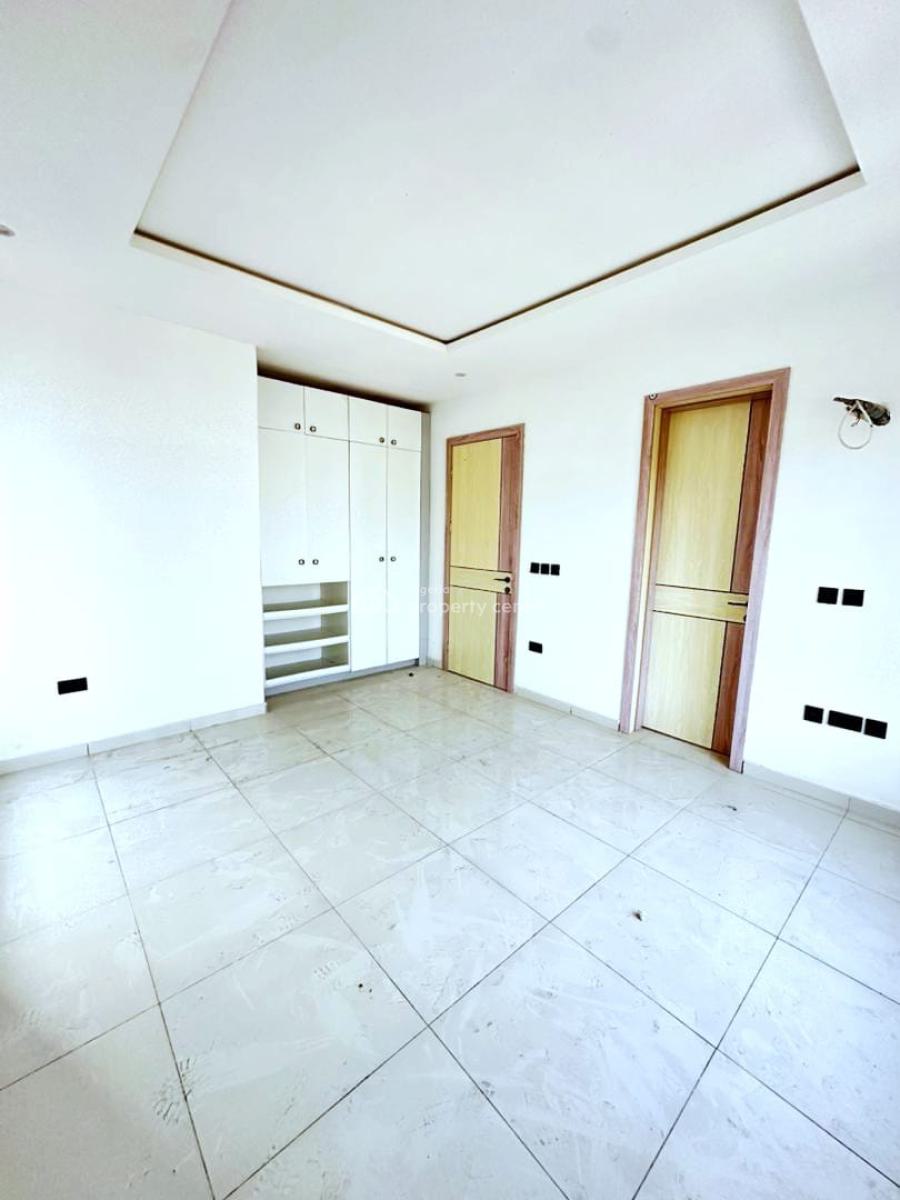 Well-designed 3 Bedroom Apartment, Lekki Phase 1, Lekki, Lagos, Flat / Apartment for Sale