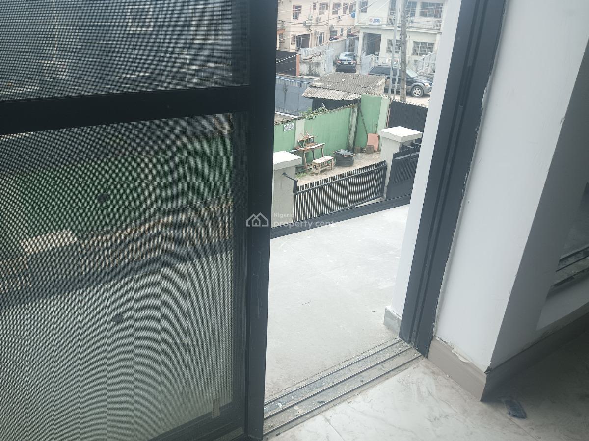 Luxury 3 Bedroom Apartment with Bq, Off Allen/awolowo Road, Ikeja, Lagos, Flat / Apartment for Sale
