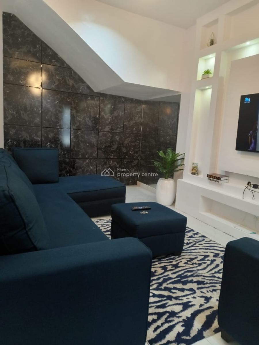 Fully Furnished Studio Apartment with Guest Toilet, Admiralty Way, Lekki Phase 1, Lekki, Lagos, Flat / Apartment for Rent