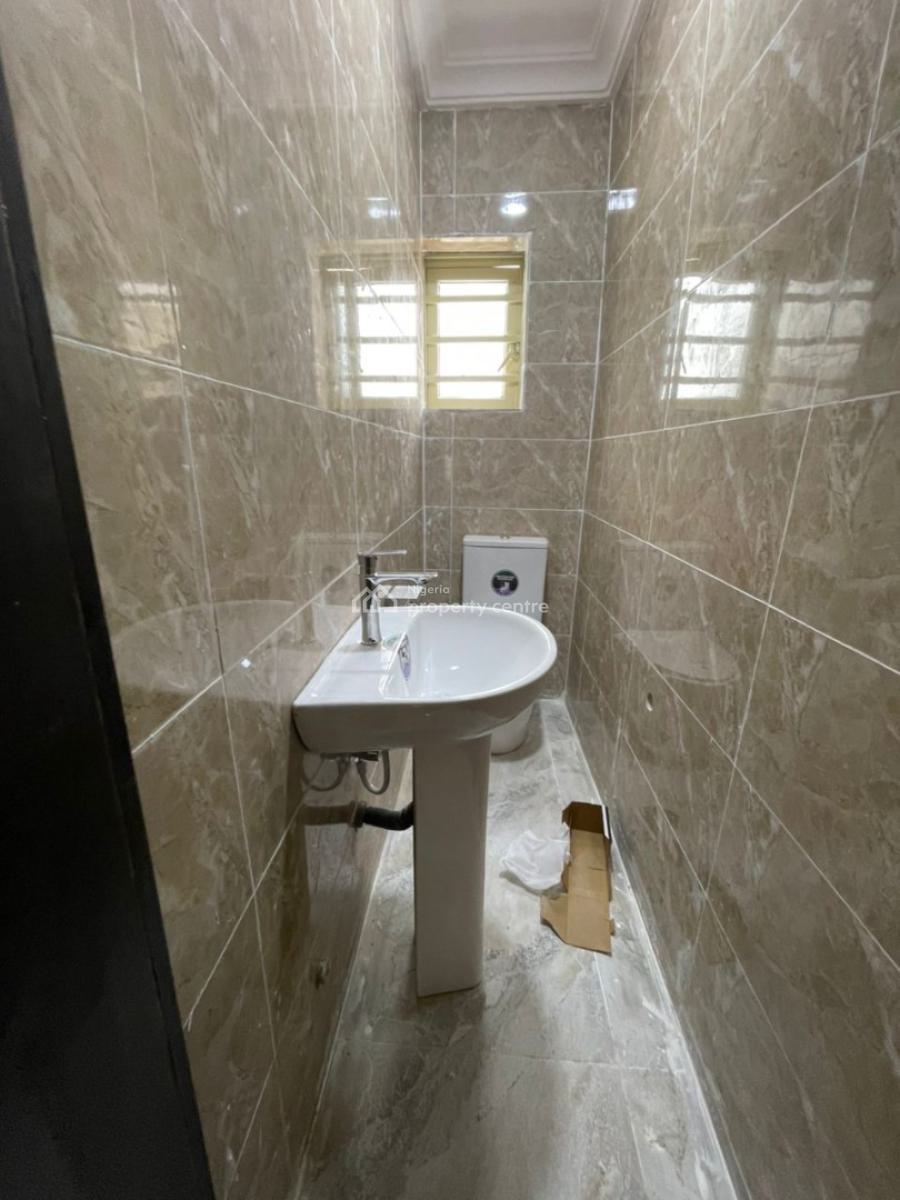 Sharp 2 Bedroom Apartment, Ilasan, Lekki, Lagos, Flat / Apartment for Rent