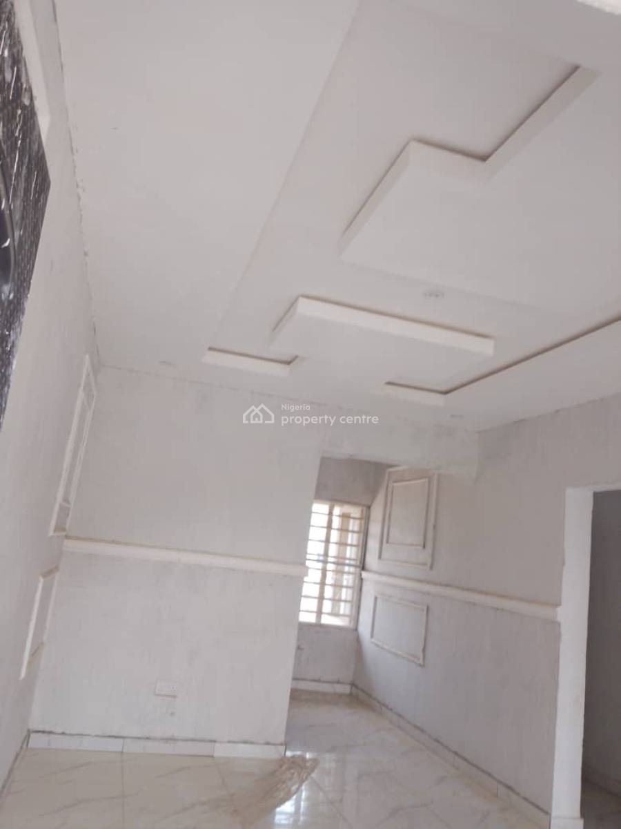 2 Bedroom Flat, Akeran, Magboro, Ogun, Flat / Apartment for Rent
