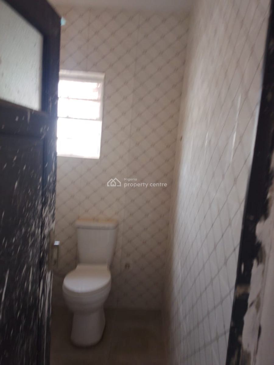 2 Bedroom Flat, Akeran, Magboro, Ogun, Flat / Apartment for Rent