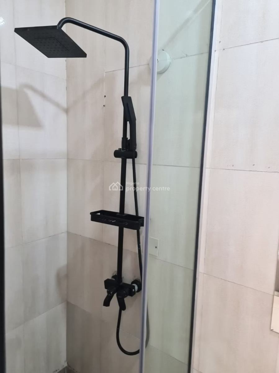 Nicely Furnished 3 Bedrooms Apartment, Osapa, Lekki, Lagos, Flat / Apartment Short Let