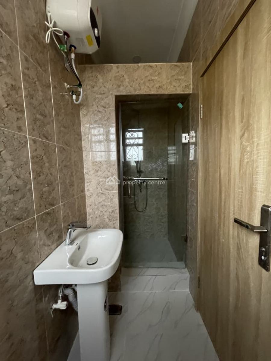 Magnificient 5 Bedroom Fully Detached Duplex + 2 Bq, Egbeda, Alimosho, Lagos, Detached Duplex for Sale