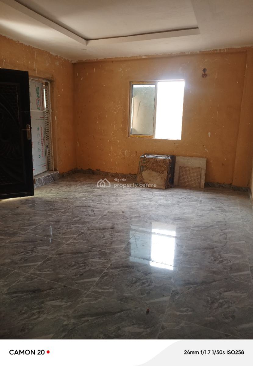 Newly Built Miniflat Upstairs  Personal Prepaid Metre,  Balcony, Surulere, Lagos, Flat / Apartment for Rent