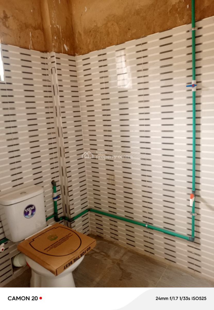 Newly Built Miniflat Upstairs  Personal Prepaid Metre,  Balcony, Surulere, Lagos, Flat / Apartment for Rent