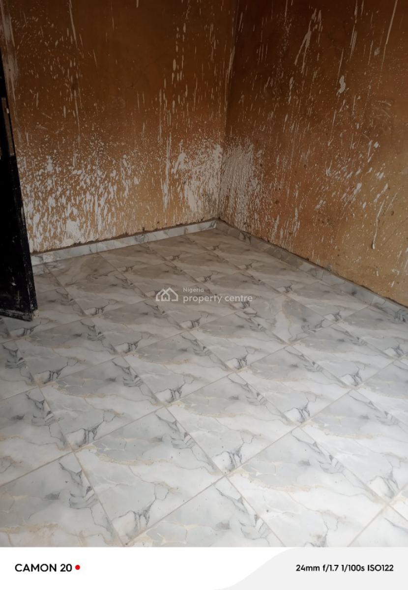 Newly Built Miniflat Upstairs  Personal Prepaid Metre,  Balcony, Surulere, Lagos, Flat / Apartment for Rent