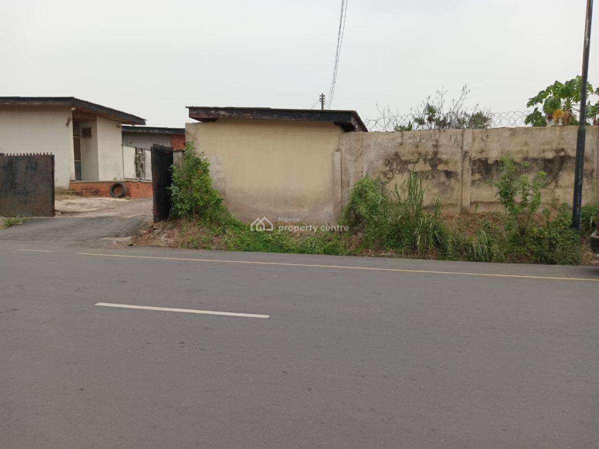 a Property of 2 Units of 4 Bedroom on 3400sqm, Ibrahim Taiwo Street, New Bodija, Ibadan, Oyo, Detached Bungalow for Sale