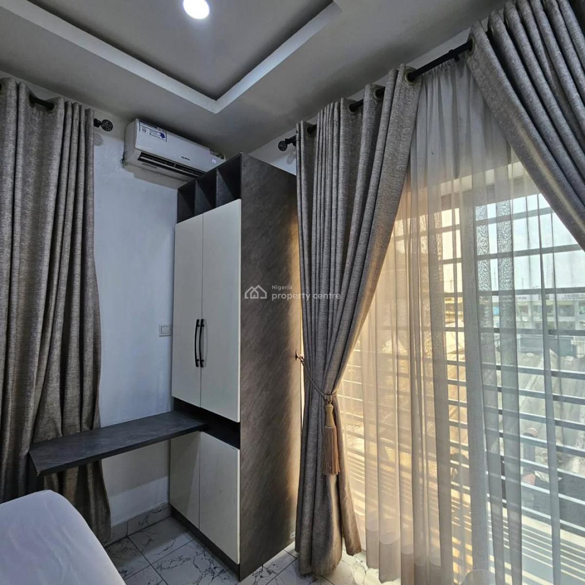 2 Bedroom Apartment with Snooker, Board,ps5 & Tennis, Oko Awo, Victoria Island (vi), Lagos, Flat / Apartment Short Let