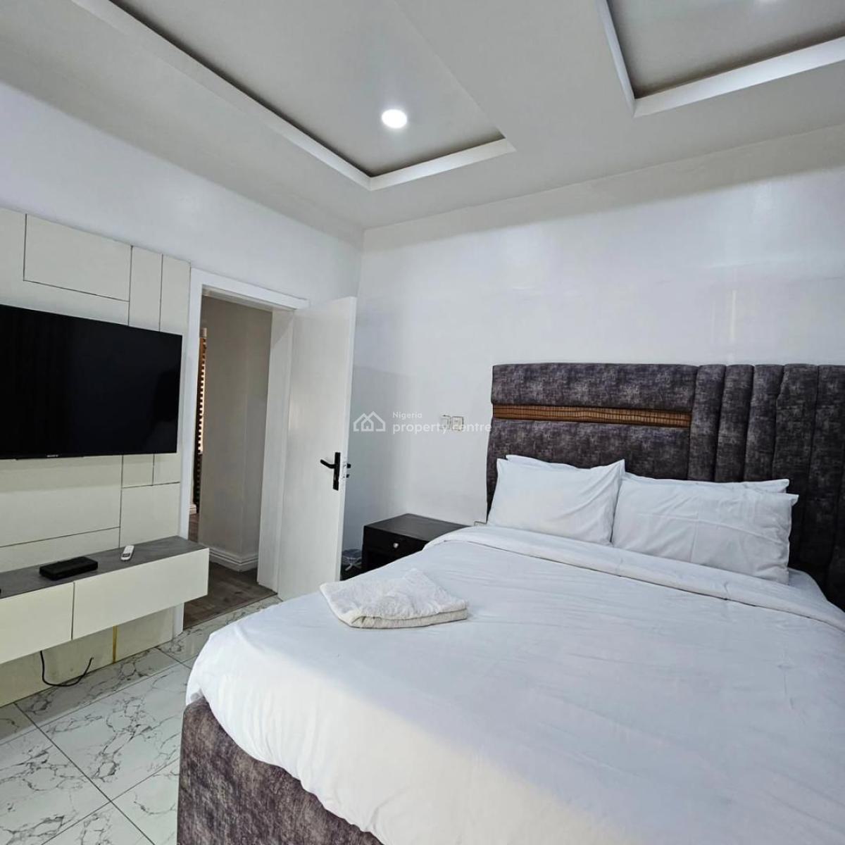 2 Bedroom Apartment with Snooker, Board,ps5 & Tennis, Oko Awo, Victoria Island (vi), Lagos, Flat / Apartment Short Let