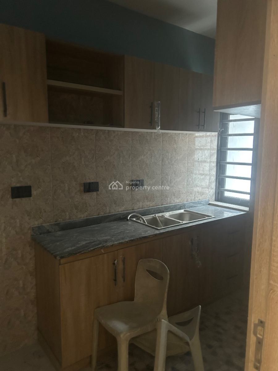 Luxurious 2bed, Graceland Estate, Isheri Olofin, Alimosho, Lagos, Flat / Apartment for Rent