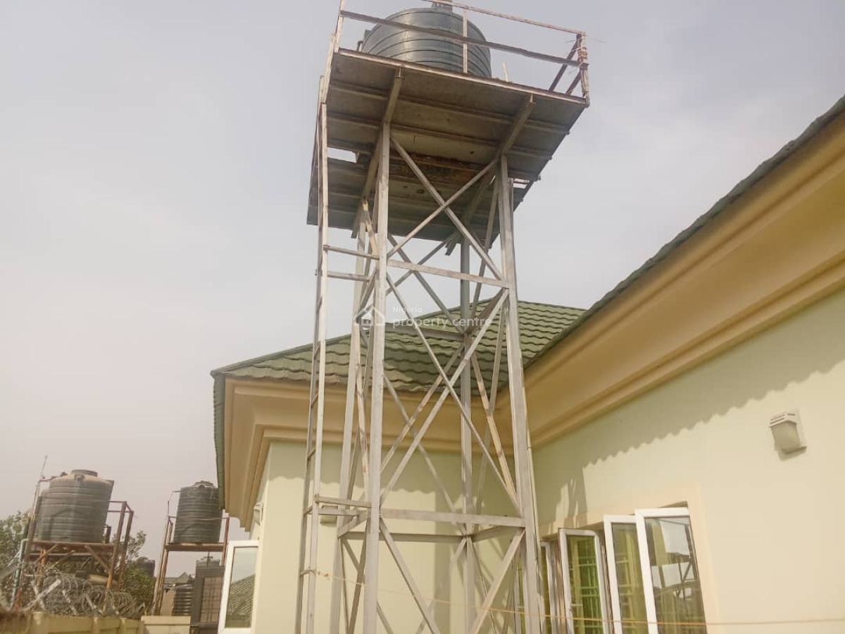 Standard 4 Bedroom Penthouse with 1 Bedroom Bq, Trademore Estate Phase 1, Lugbe District, Abuja, Detached Duplex for Sale