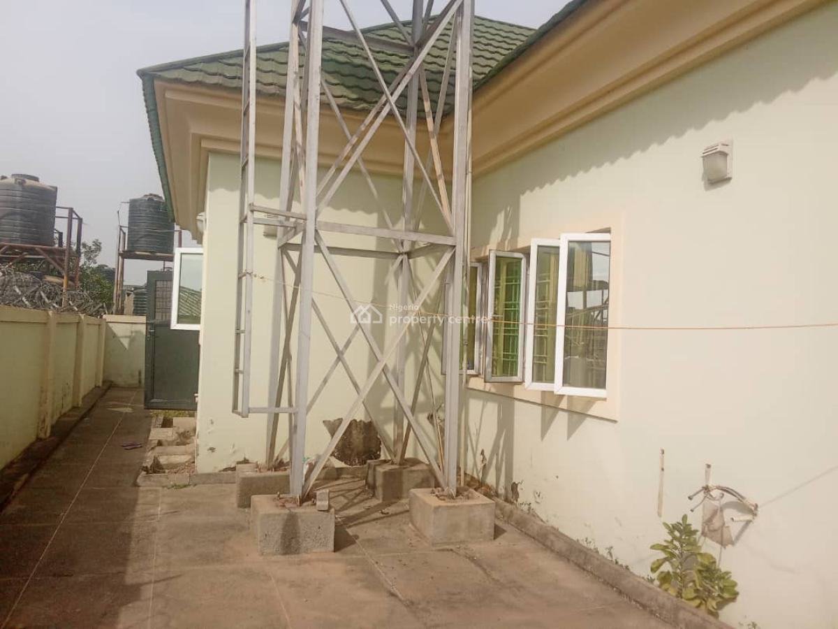 Standard 4 Bedroom Penthouse with 1 Bedroom Bq, Trademore Estate Phase 1, Lugbe District, Abuja, Detached Duplex for Sale