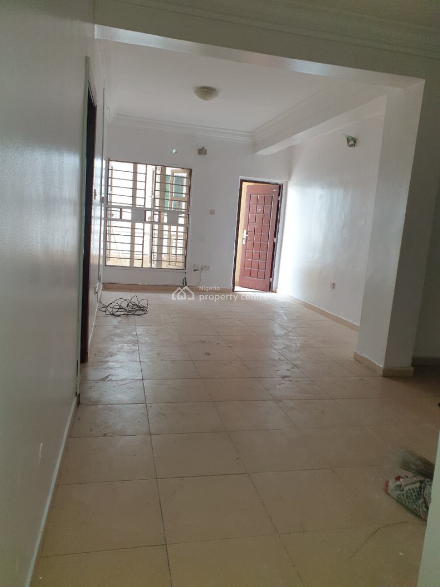 Spacious 3 Bedroom Flat, Idado Estate, Lekki, Lagos, Flat / Apartment for Rent
